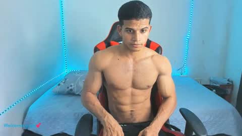 Snapshot of oliver_thompsson chatting on July 2026 08:16:01 PM oliver thompsson online show from July 2026 08:16:01 PM