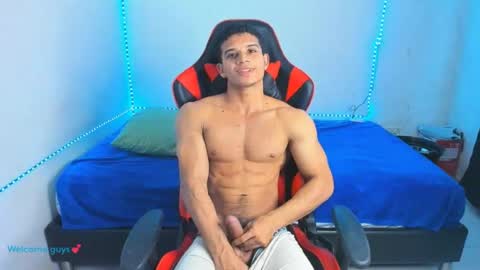 Snapshot of oliver_thompsson chatting on July 2026 08:55:01 PM oliver thompsson online show from July 2026 08:55:01 PM