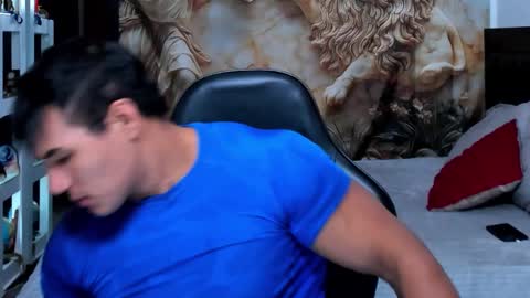 oliver_tommy online show from November 2025 01:43:02 PM