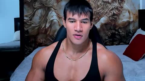 oliver_tommy online show from November 2025 01:39:01 PM