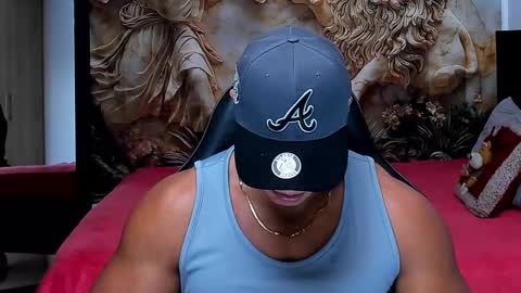 oliver_tommy online show from November 2025 11:48:01 PM