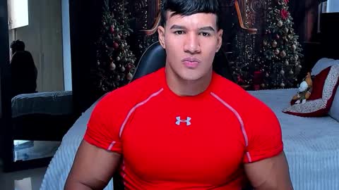 oliver_tommy online show from December 2025 11:42:01 PM