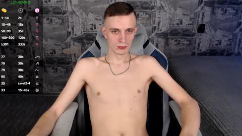 Snapshot of oliverfresh chatting on February 2025 08:44:01 AM Oliver online show from February 2025 08:44:01 AM