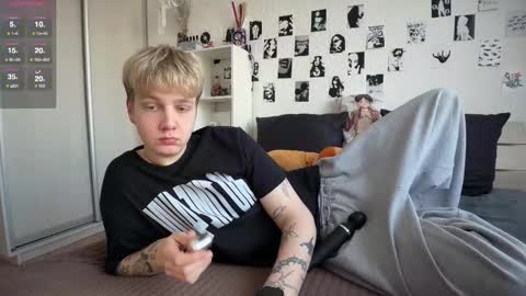 oliver online show from March 2026 01:36:01 PM