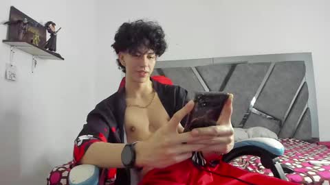 oliverthompson_01 online show from March 2025 03:13:02 AM