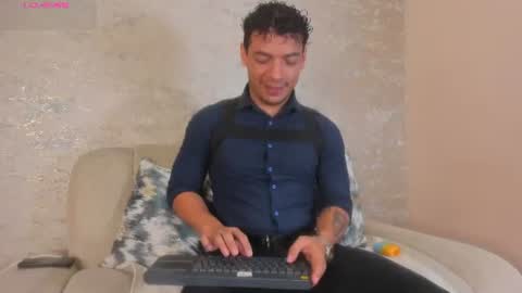 Oliver  online show from June 2026 01:14:01 AM