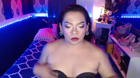 OLIVIA online show from July 2026 08:31:02 AM