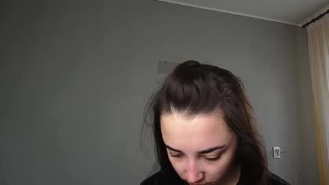 Olivia online show from April 2026 07:35:01 AM