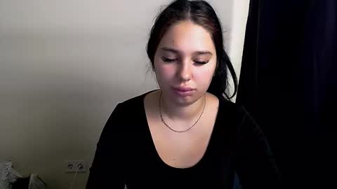 Olivia online show from November 2025 04:14:02 AM