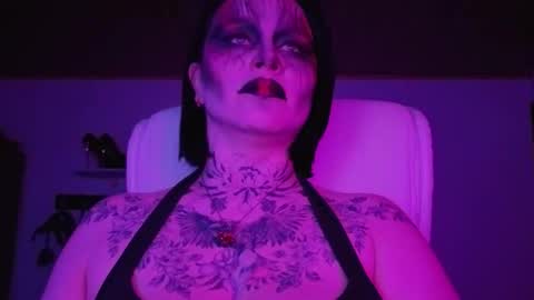   online show from September 2025 02:44:02 AM