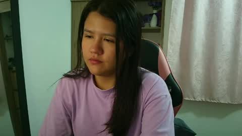 Olivia online show from April 2026 12:11:02 PM