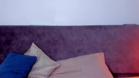 OLIVIA online show from April 2026 01:18:02 AM