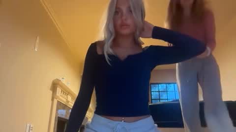 oliviacarterrr online show from November 2025 12:02:01 AM