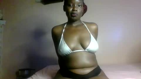 oliviah_1 online show from October 2025 09:31:01 AM