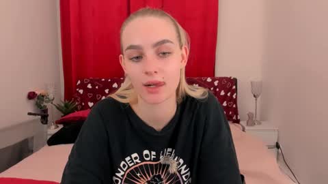 oliviaBeauty online show from January 2025 10:11:02 PM