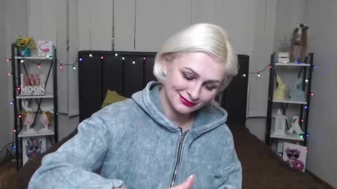 OliviaHorst online show from January 2025 04:12:02 PM