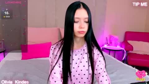 Snapshot of oliviakindes chatting on October 2025 05:24:02 PM Olivia online show from October 2025 05:24:02 PM