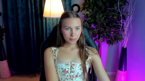 olivialangs online show from May 2026 02:45:01 PM