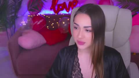 Olivia online show from February 2026 08:01:02 PM