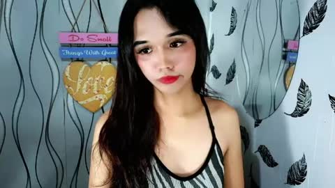 Snapshot of olivianiczxasshieerrraa6 chatting on May 2026 06:16:02 PM NICOLE online show from May 2026 06:16:02 PM