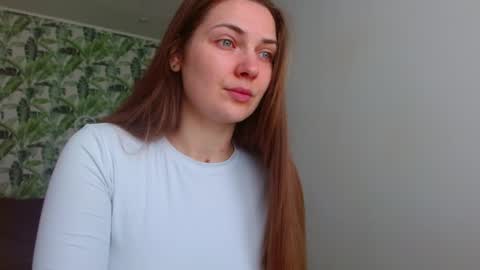 Olivia online show from April 2026 04:35:01 AM