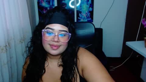 oliviia_cute online show from January 2026 09:53:02 PM
