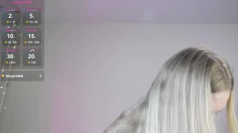 Snapshot of olliebelle chatting on November 2025 03:12:02 PM olliebelle online show from November 2025 03:12:02 PM