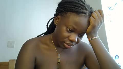 ollleina online show from February 2026 09:10:02 AM