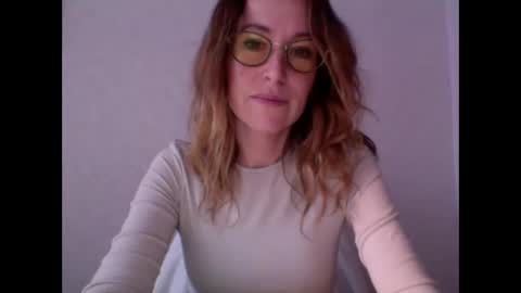 olyra11 online show from March 2026 10:01:01 AM