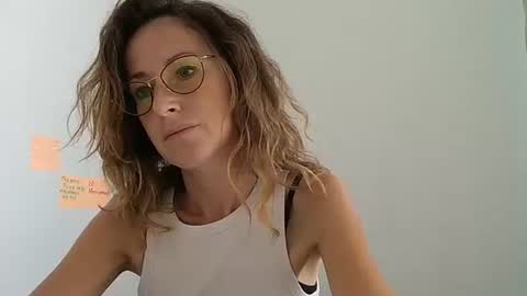 olyra11 online show from July 2026 01:17:02 PM