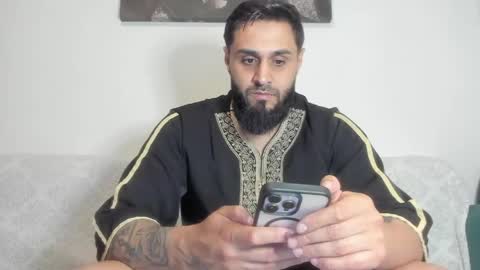 Snapshot of omar_xoxo chatting on May 2026 08:50:02 PM Omar online show from May 2026 08:50:02 PM