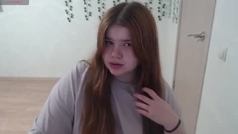 Snapshot of omellyoo chatting on June 2026 07:46:01 PM MellY online show from June 2026 07:46:01 PM