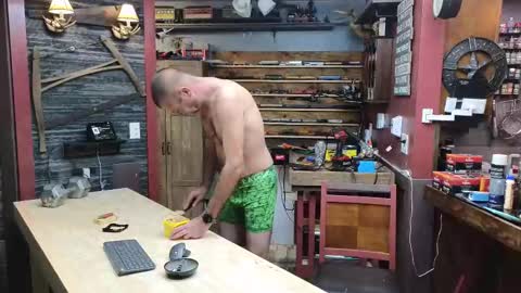 Norm online show from November 2025 07:24:01 PM