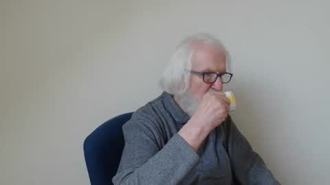 Somewhere over the rainbow online show from February 2025 01:22:01 PM