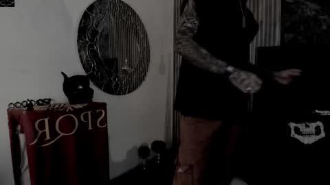     ... online show from December 2025 03:56:02 AM