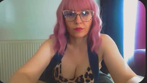 Snapshot of onemoreblonde chatting on April 2026 10:51:01 AM Nicol online show from April 2026 10:51:01 AM