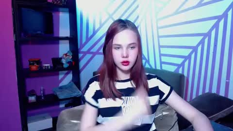 onessandra online show from November 2025 02:23:02 AM