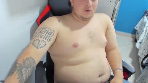 Snapshot of onewhiteboichub chatting on September 2025 09:49:02 PM Andres INDEPENDENT MODEL online show from September 2025 09:49:02 PM