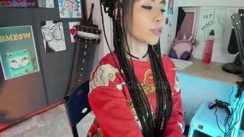 oni_dakotta online show from November 2025 01:44:02 PM