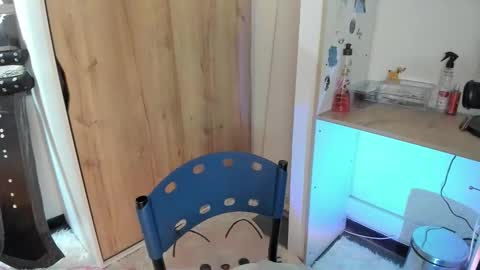 oni_dakotta online show from March 2026 03:18:01 PM