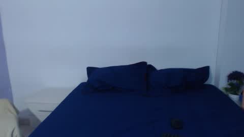 onixandghosty online show from February 2026 07:24:02 PM