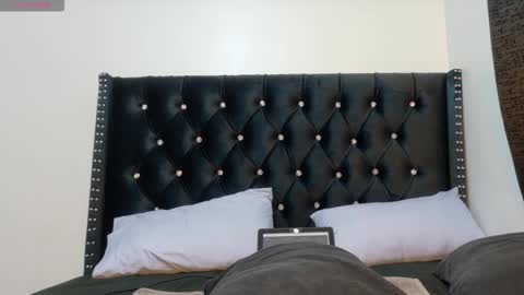 Bestie online show from November 2025 06:38:02 AM