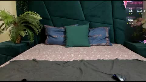 Snapshot of only_eric chatting on February 2025 01:02:02 AM Erick online show from February 2025 01:02:02 AM