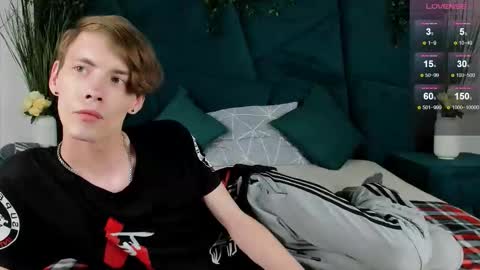 Snapshot of only_eric chatting on September 2025 08:25:02 AM Erick online show from September 2025 08:25:02 AM