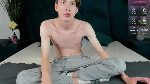 Snapshot of only_eric chatting on September 2025 07:10:02 AM Erick online show from September 2025 07:10:02 AM