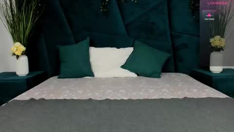 Snapshot of only_eric chatting on October 2025 09:45:01 AM Erick online show from October 2025 09:45:01 AM