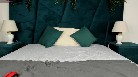 Snapshot of only_eric chatting on November 2025 07:50:01 AM Erick online show from November 2025 07:50:01 AM