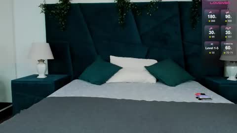 Snapshot of only_eric chatting on November 2025 06:07:02 PM Erick online show from November 2025 06:07:02 PM