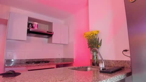 misssaray official online show from September 2025 01:41:02 AM