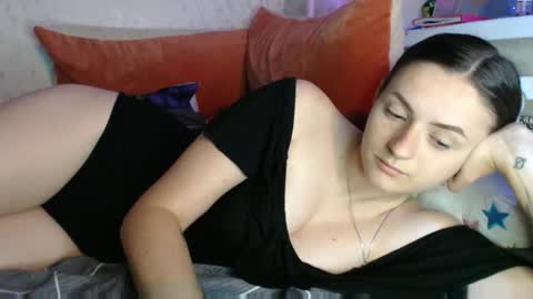 Snapshot of only_ubutterfly chatting on May 2026 06:09:01 PM Amalia online show from May 2026 06:09:01 PM